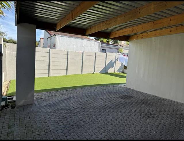 3 BEDROOM PROPERTY TO RENT IN WELLWAY PARK